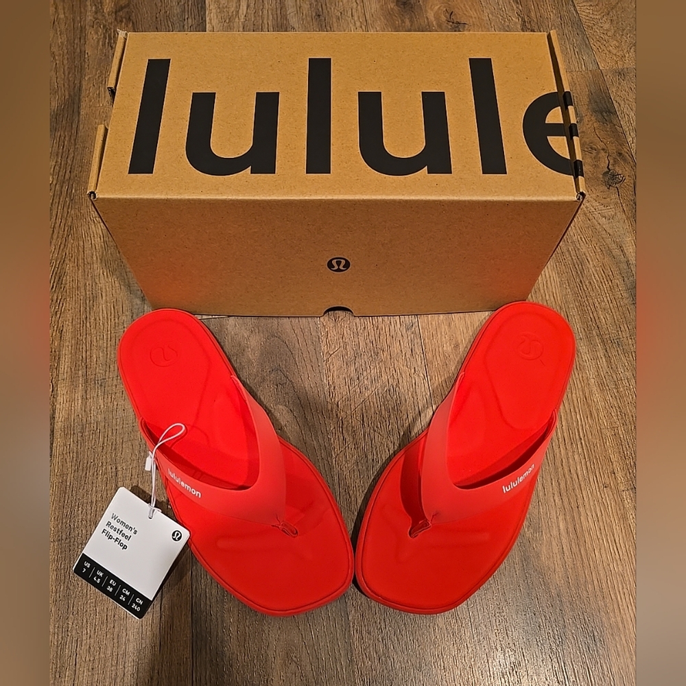 Lululemon Womens Restfeel Thong Flip-flop Red Glow Size 7 EU 38 NWT NIB